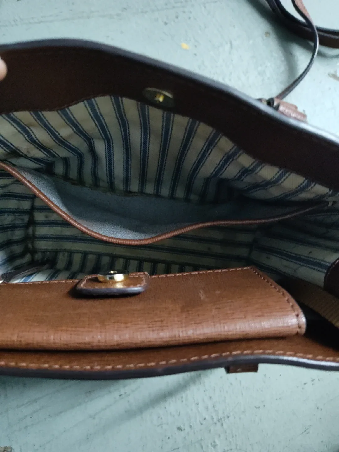 Dooney & Bourke Brown Satchel image indicator(7)