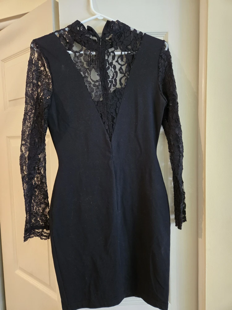 Black lace dress - photo 2