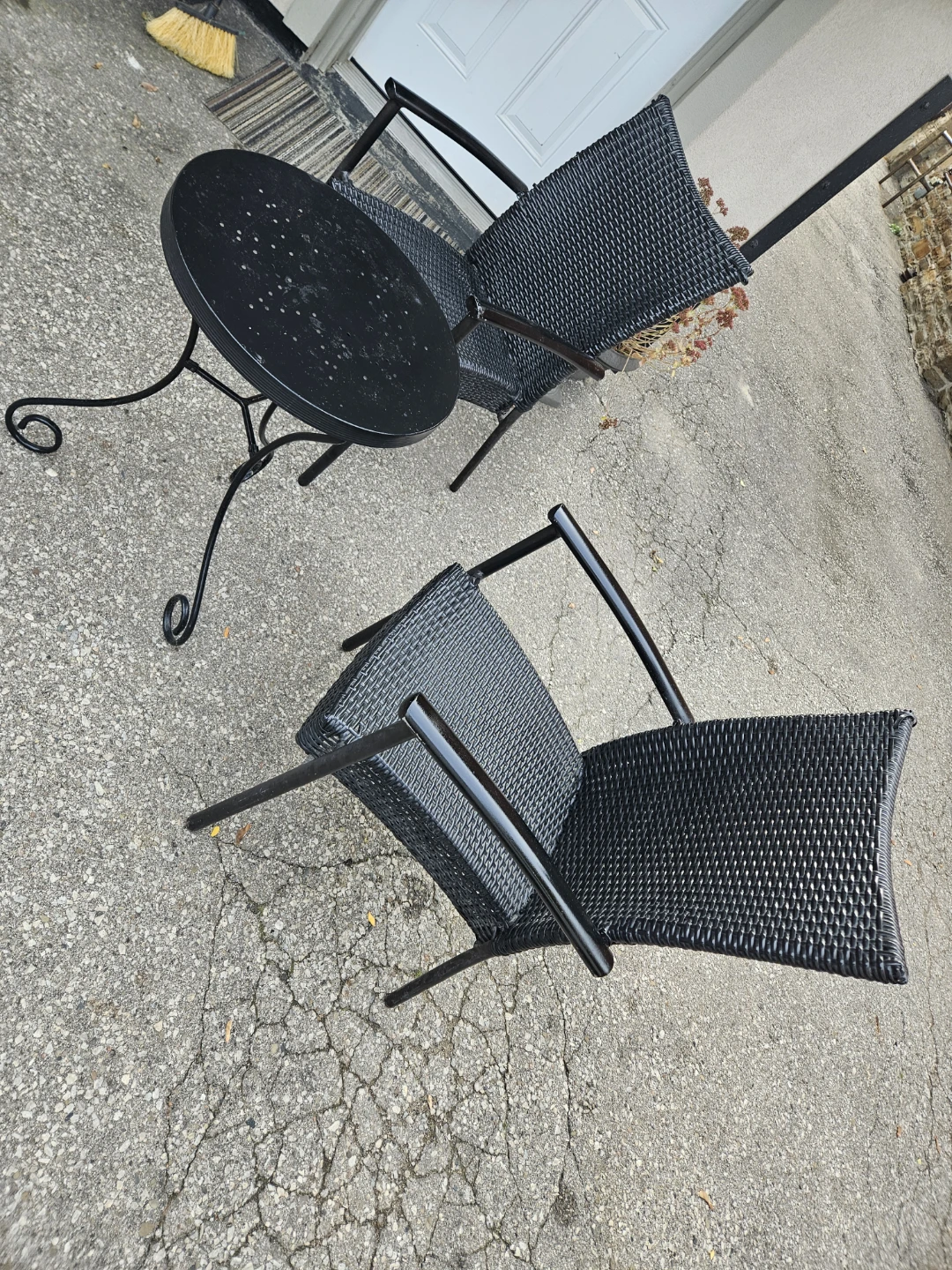Patio Set - 2 Chairs & Table - photo 3