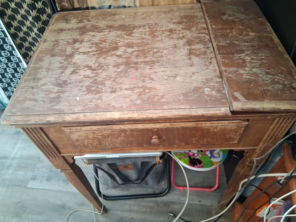 Vintage Singer Sewing Table
