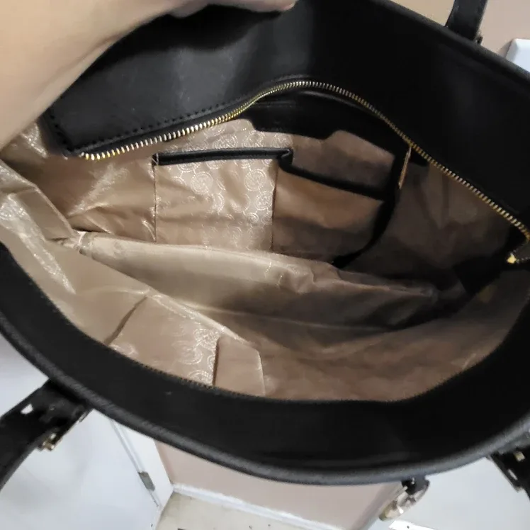 Michael Kors Black Tote Bag Like New image indicator(3)