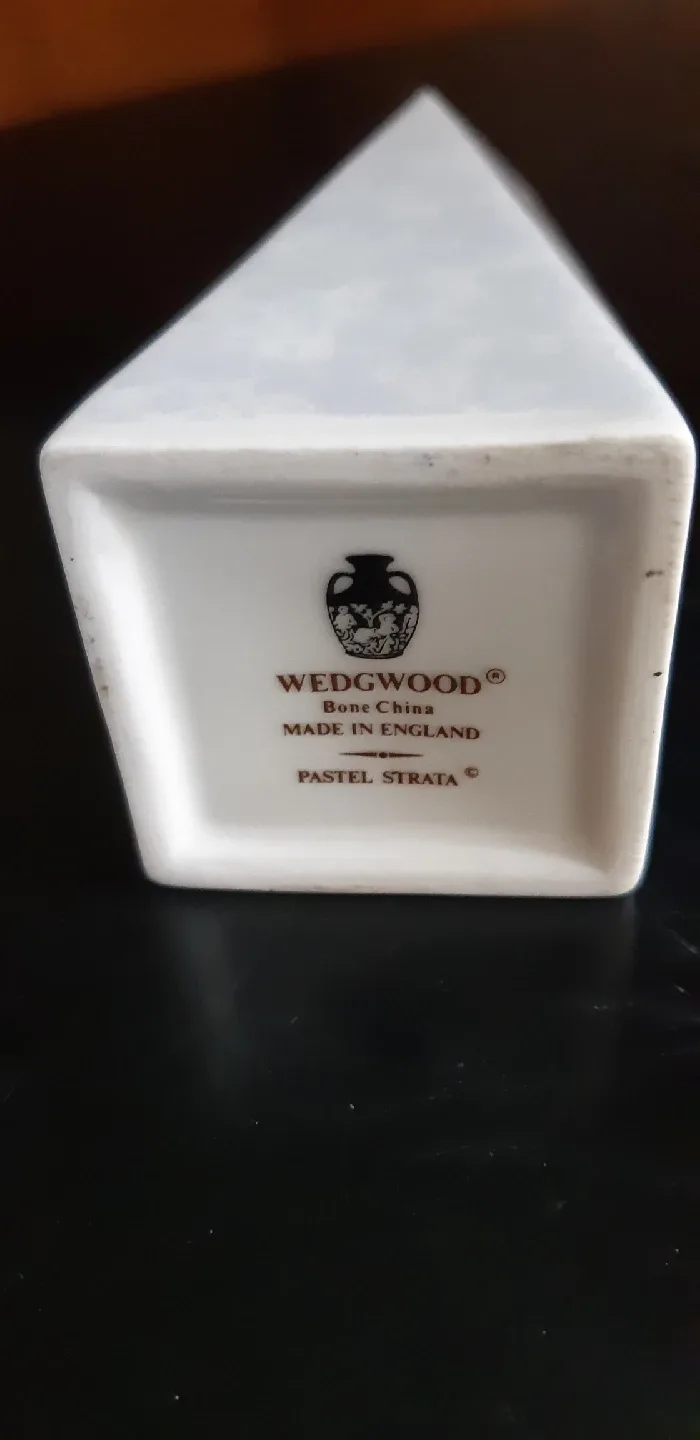 3 Lovely Bud Vases image indicator(3)