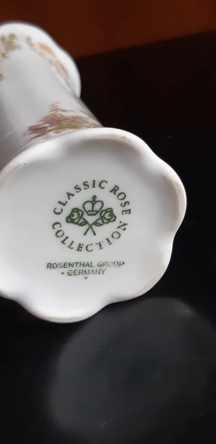 3 Lovely Bud Vases image indicator(7)