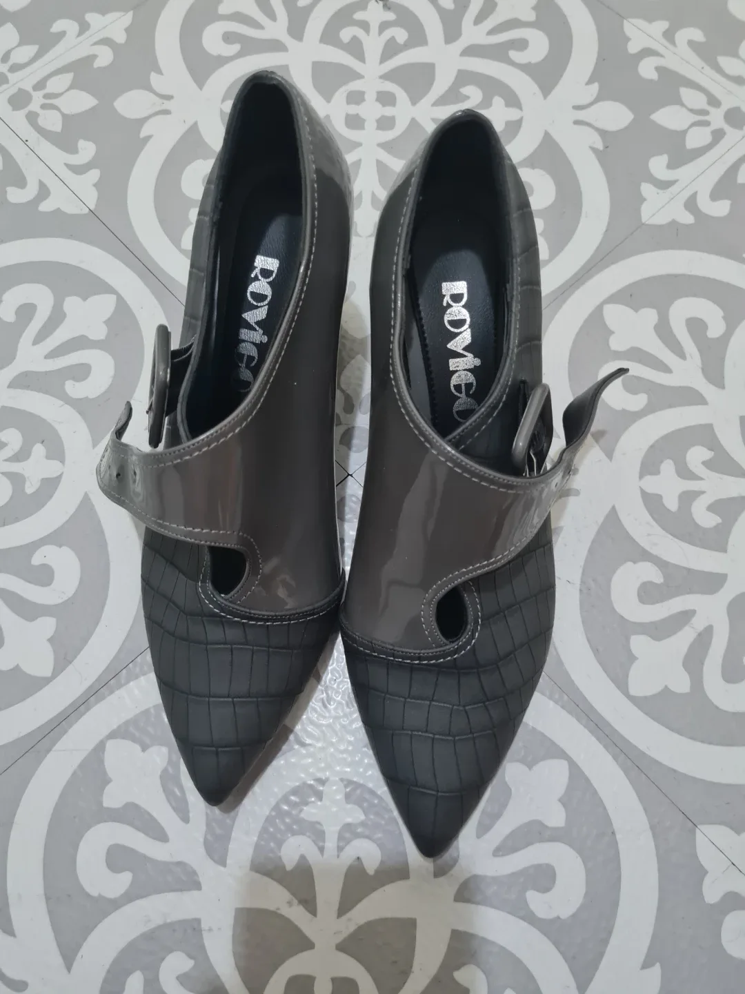 Rovigo Grey Heels - Size 39