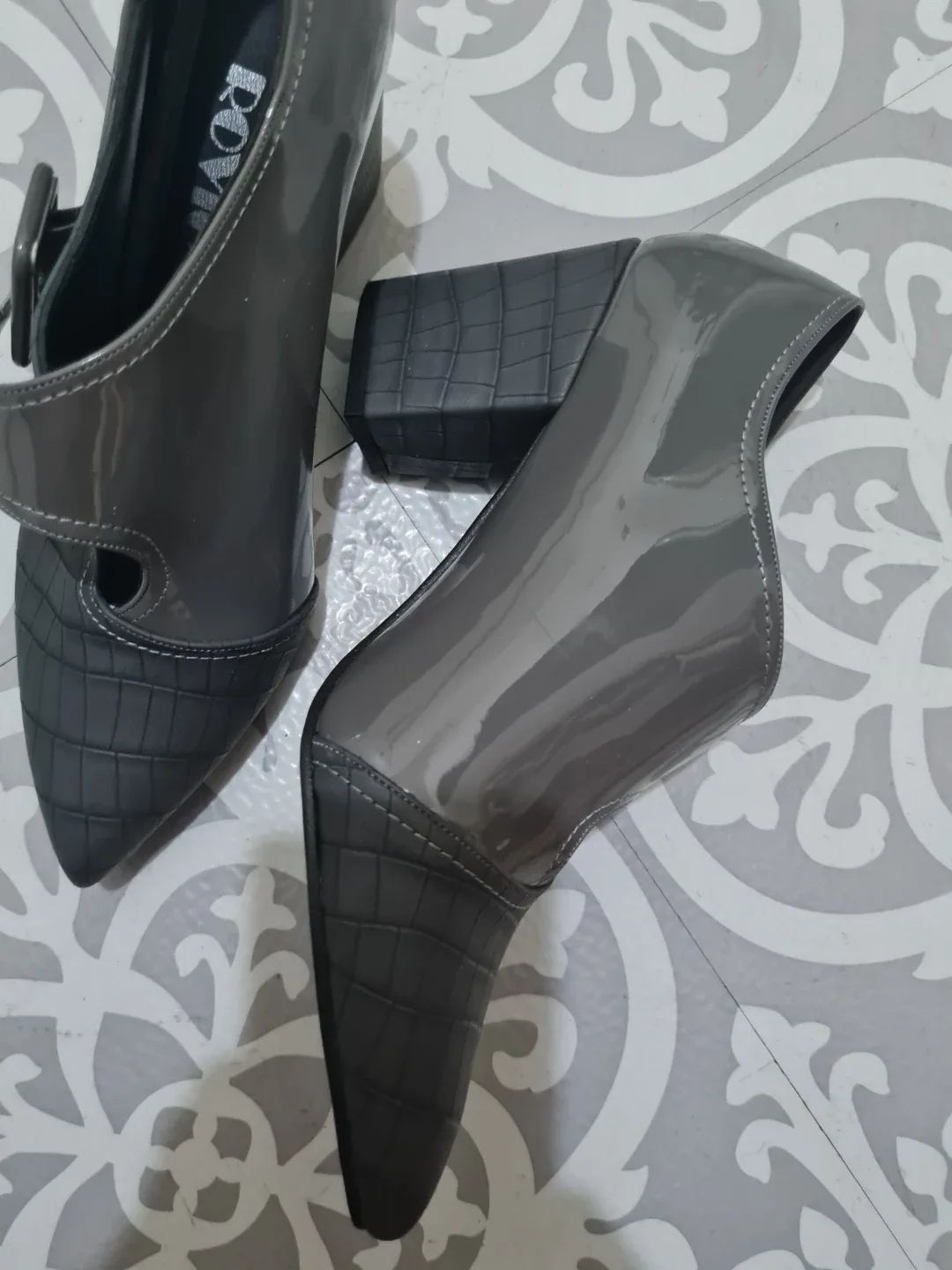 Rovigo Grey Heels - Size 39 image indicator(2)