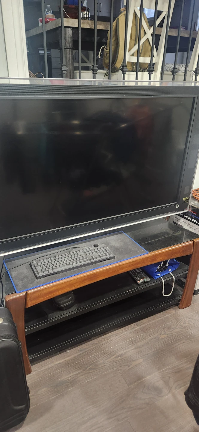 Sony Bravia LCD TV 50-55inch with table - Free