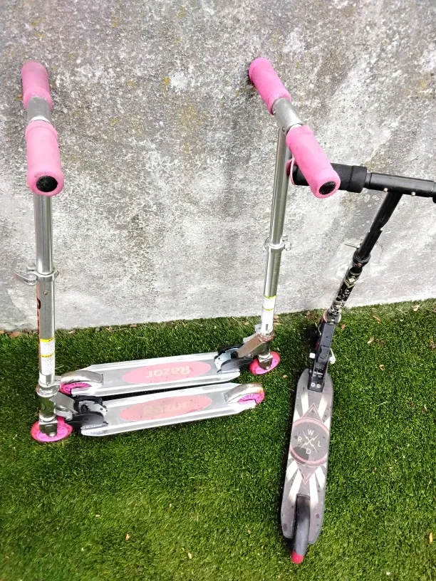 🏖 Razor Scooter - 🎀 Pink Handlebars & WRLD Industries Scooter 🛴 image indicator(2)