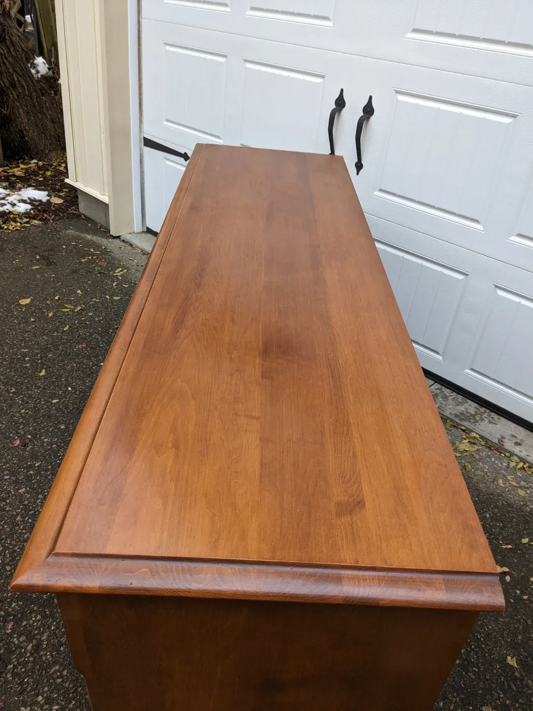 Vilas 9 Drawer Triple Dresser in Solid Maple image indicator(2)