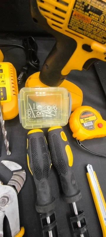 DEWALT Home Renovation Kit | Drill + Impact + Battery/Charger image indicator(8)