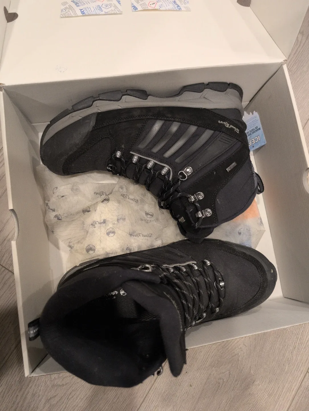 Wind River Hiking Boots image indicator(2)