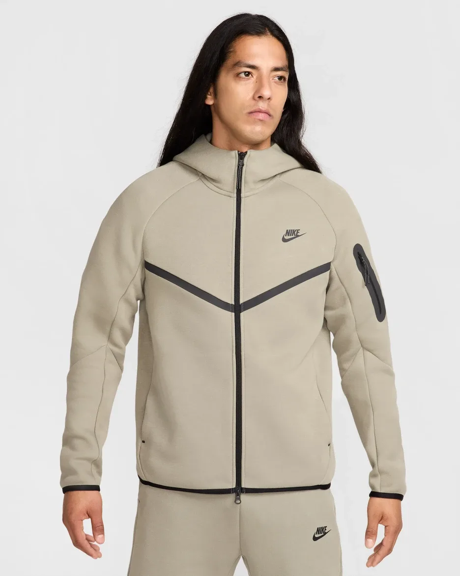 Nike Tech Fleece Hoodie image indicator(5)