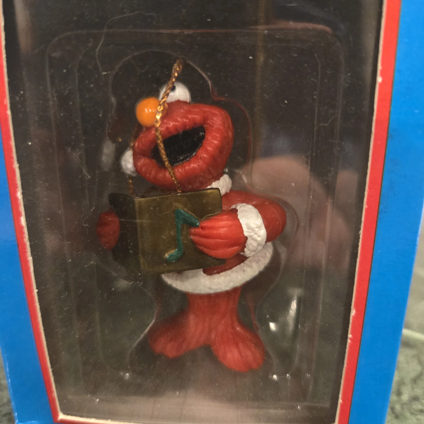 Vintage 1997 "Elmo Caroling" Ornament - photo 2