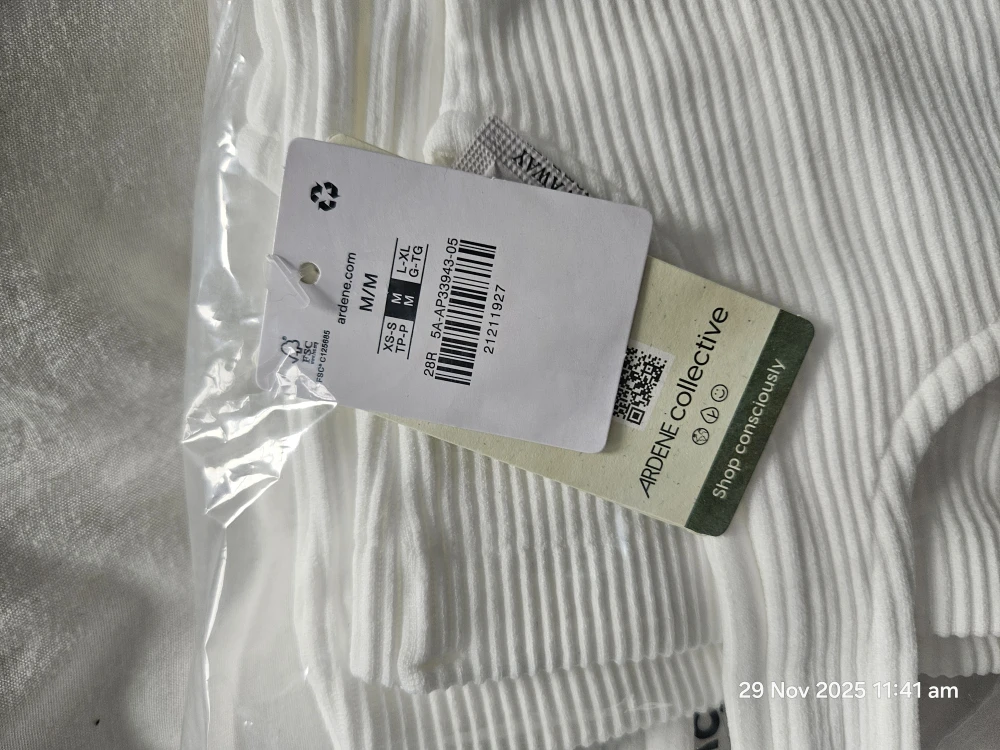 3 New Ardene Collective Tops (Size S, M) - photo 3