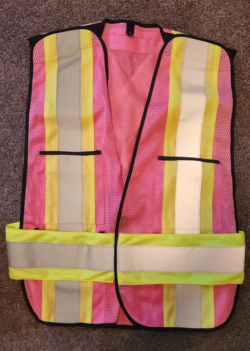 Ladies Steel-Toed Work Shoes - Size 7 and Safety Vest image indicator(6)