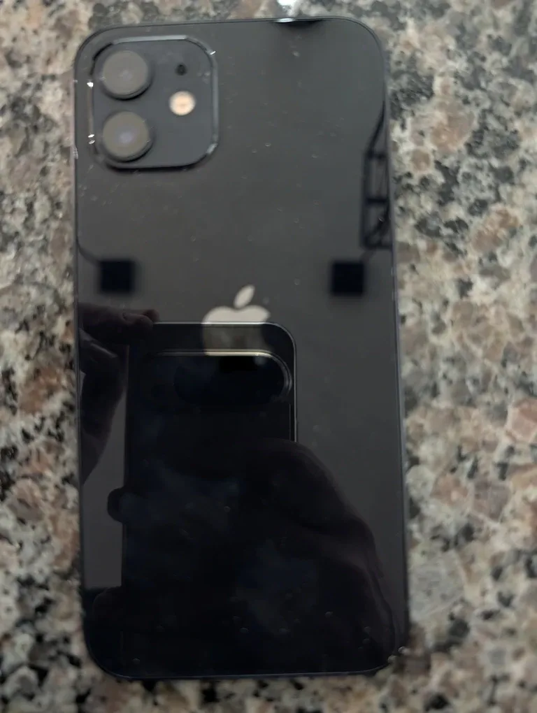 iPhone 12 - Black