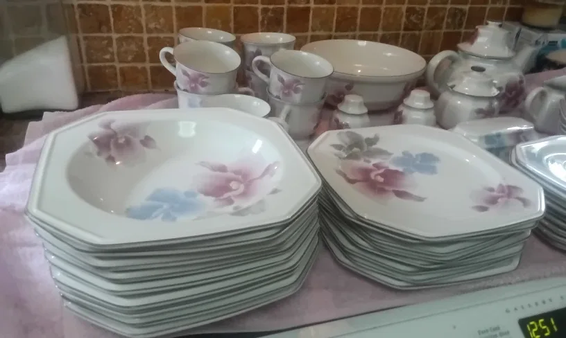 Mikasa complete set of Dishes for 8 with lots  of Serving Pieces image indicator(7)