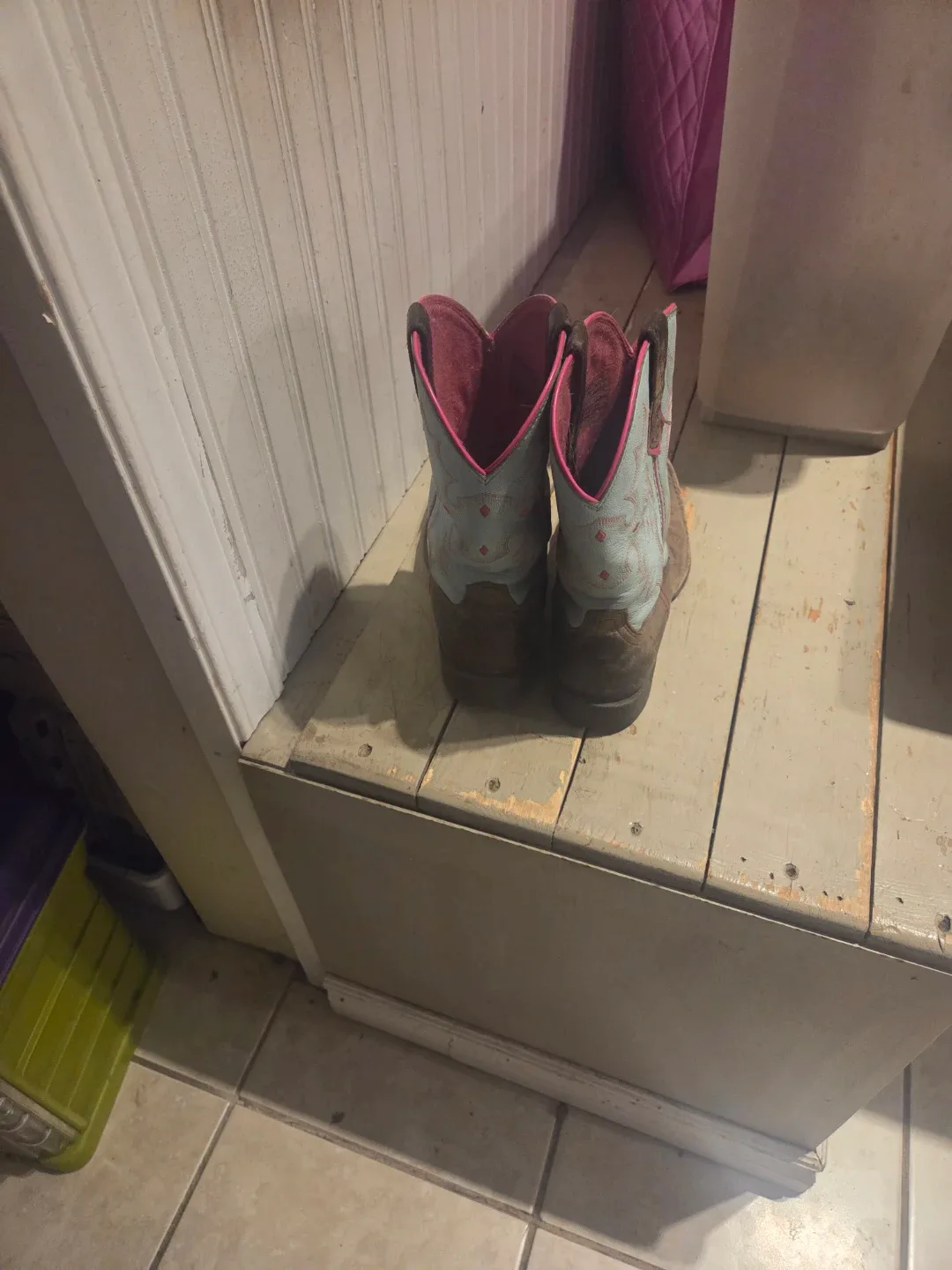 Cowboy Boots - Size 4 image indicator(4)