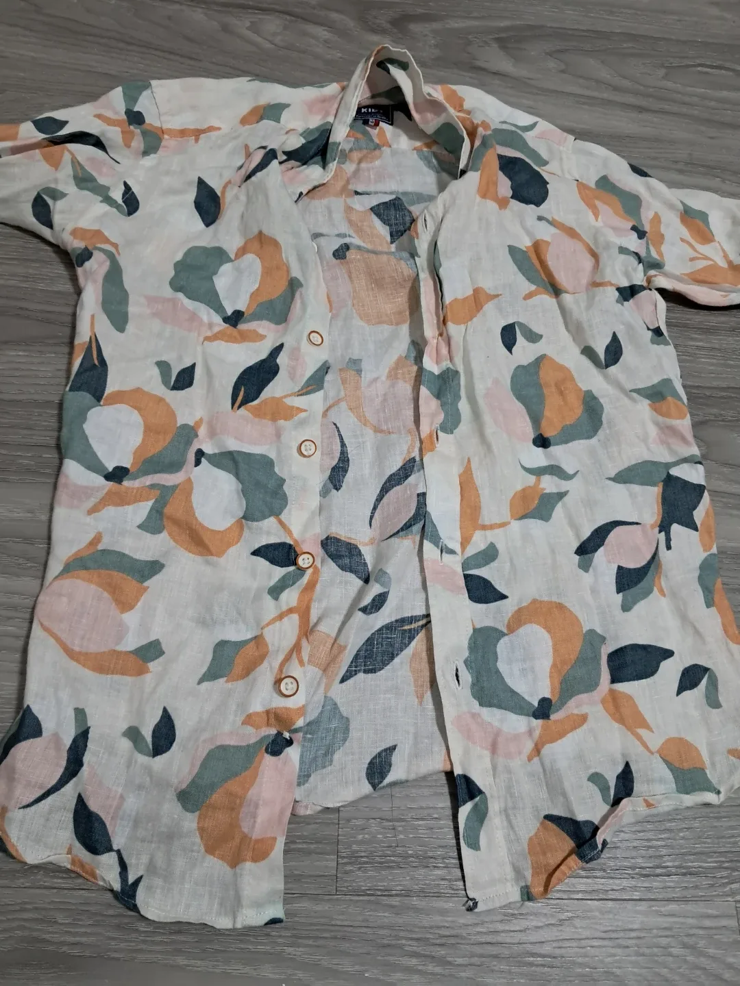 Kikillo Floral Button-Up Shirt thumbnail