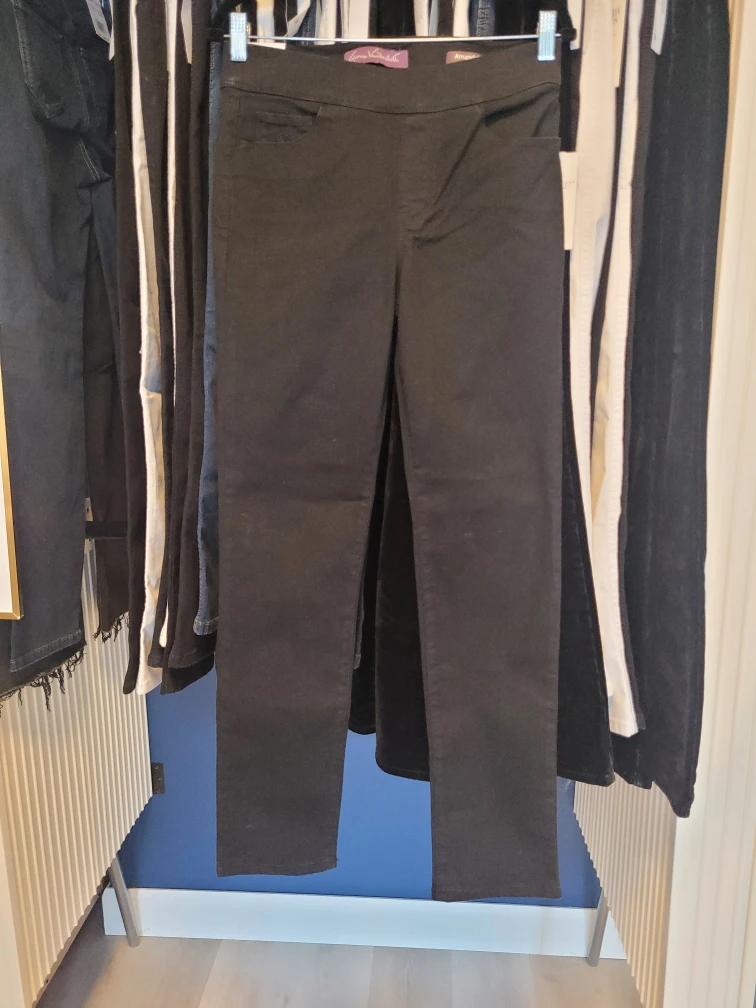 Women's Jeans - NEW!!! - photo 4