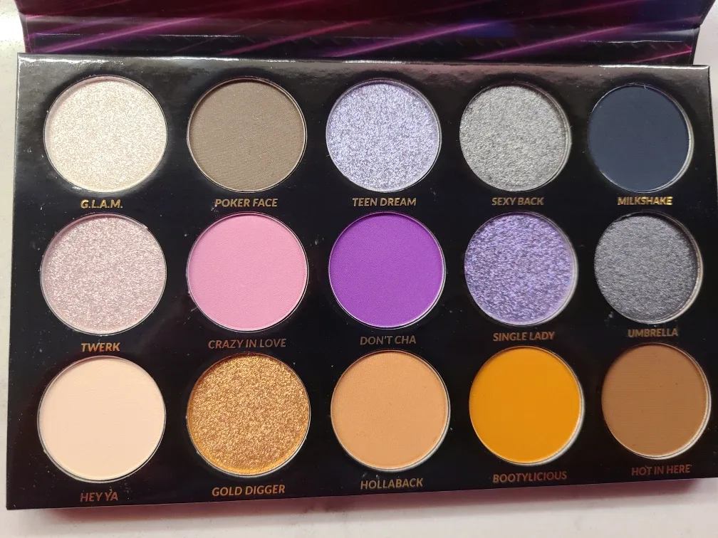 BH Cosmetics 00's Remix Dance Eyeshadow Palette image indicator(2)