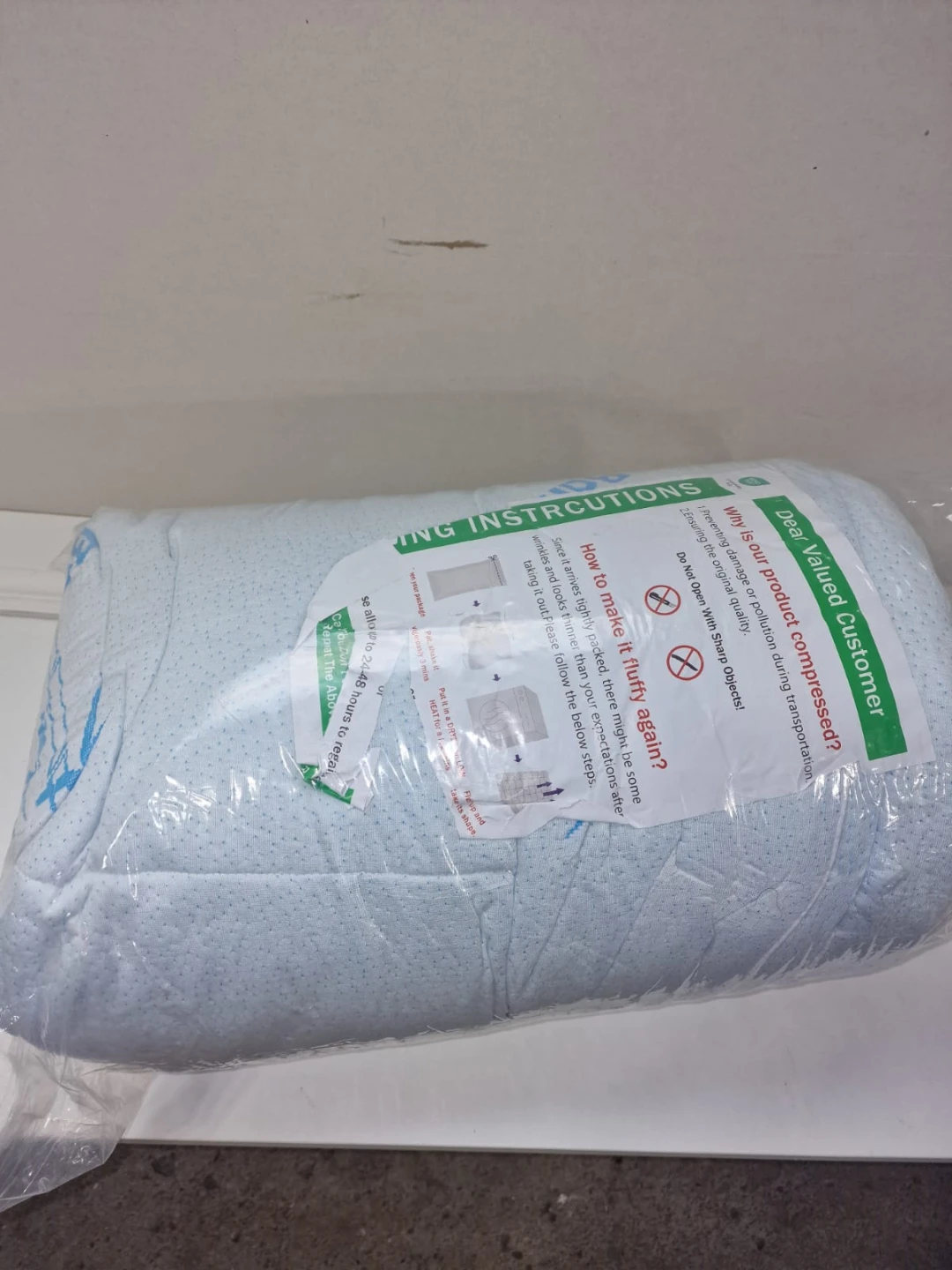Bamboo Twin Size Comforter - New in Package! - photo 2