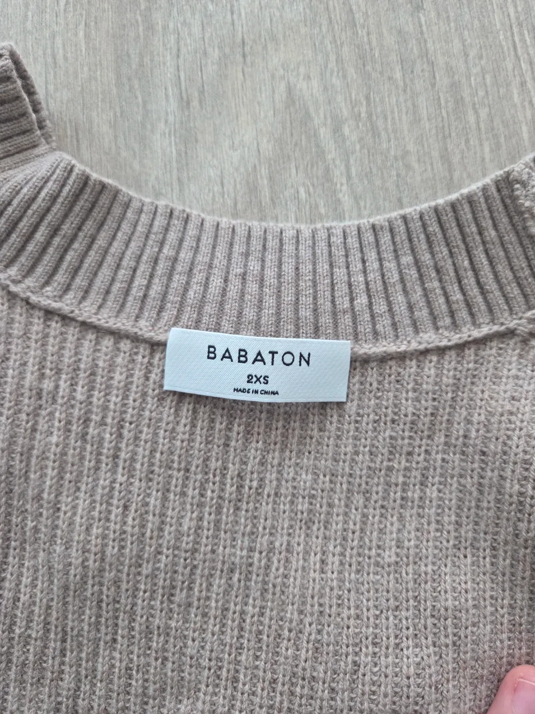 Aritzia, Babaton Merino Wool Sweater Vest - 2XS image indicator(4)