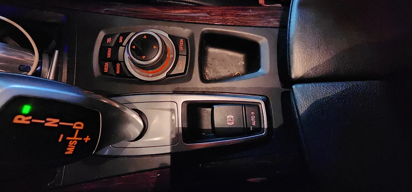 2013 BMW X5 xDrive35i SUV image indicator(8)