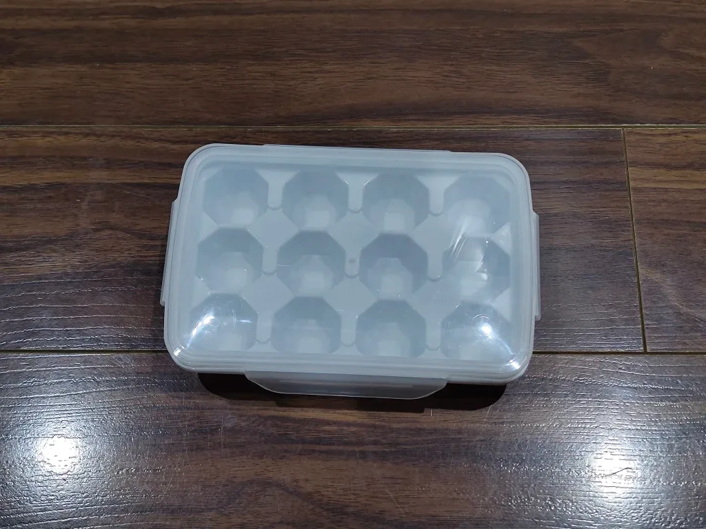 Ice Cube Tray with Lid image indicator(2)