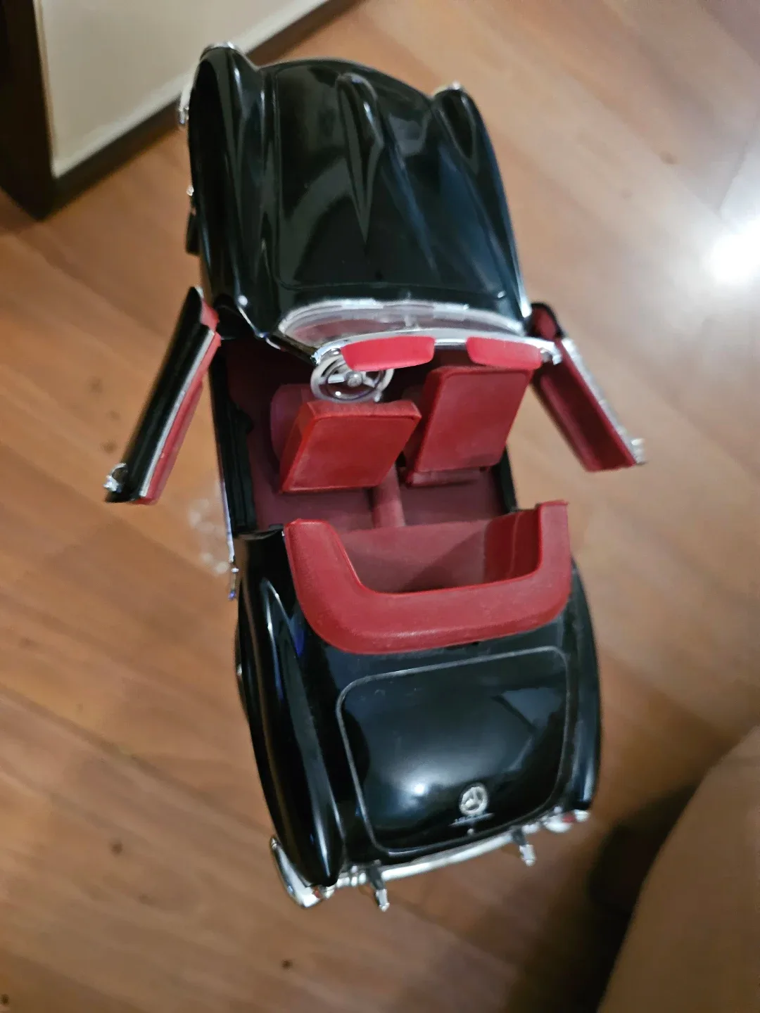 Mercedes-Benz 190 SL Diecast Model Car image indicator(3)