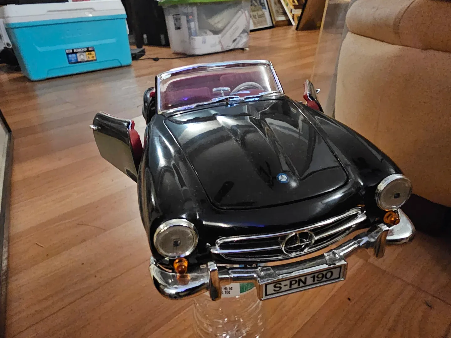 Mercedes-Benz 190 SL Diecast Model Car image indicator(4)