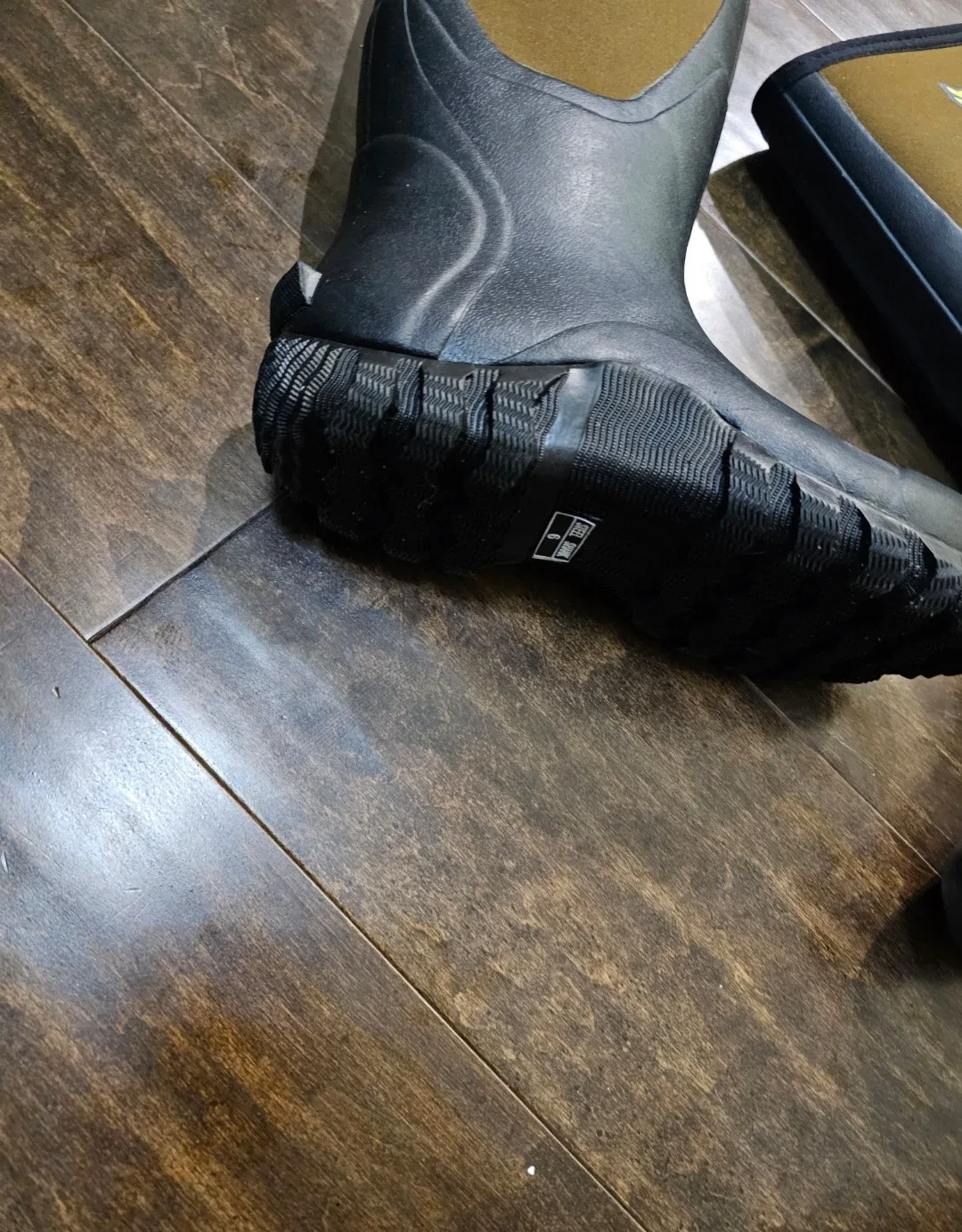 (New)TIDEWE Rubber Boots - Size 6 image indicator(4)