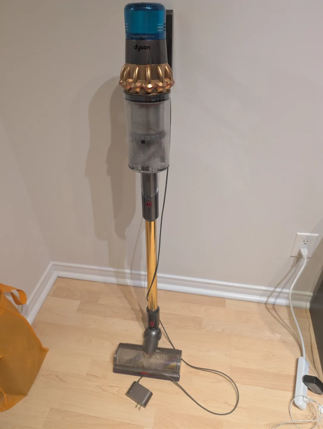 Dyson V15 Detect Cordless Vacuum image indicator(2)