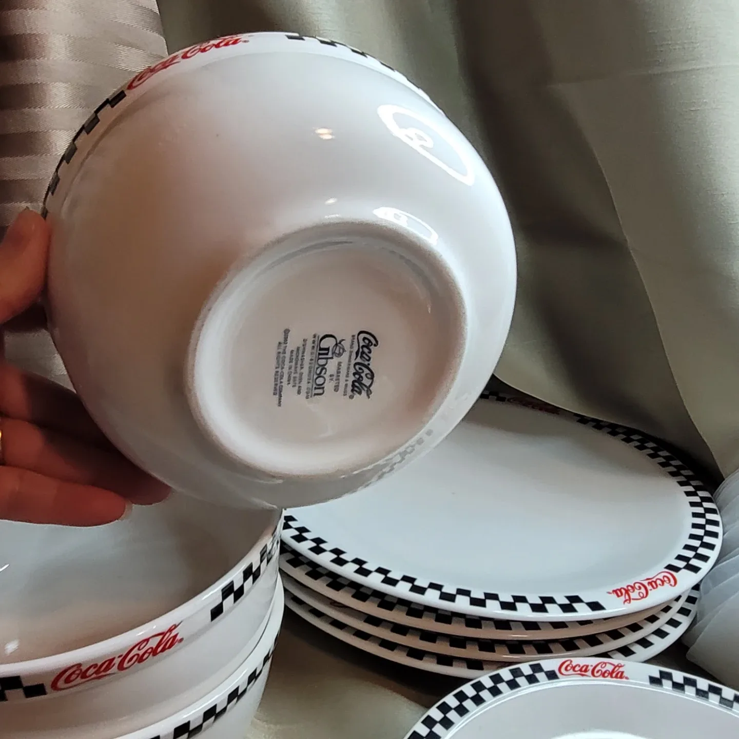 Gibson Coca-Cola Coke Soda Pop Retro Checker Themed Ceramic... image indicator(8)