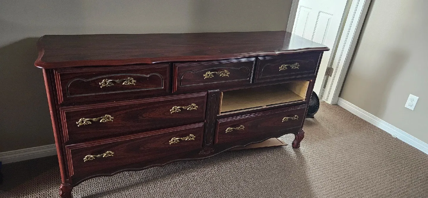 Wood Dresser with Gold Handles image indicator(2)