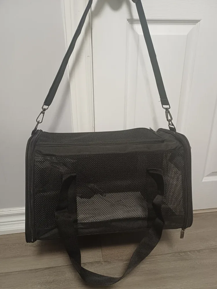 Petsfit Pet Carrier Brand New- Black image indicator(5)