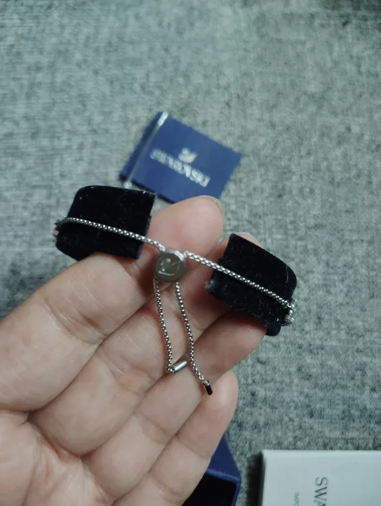 Swarovski Subtle Bracelet image indicator(3)