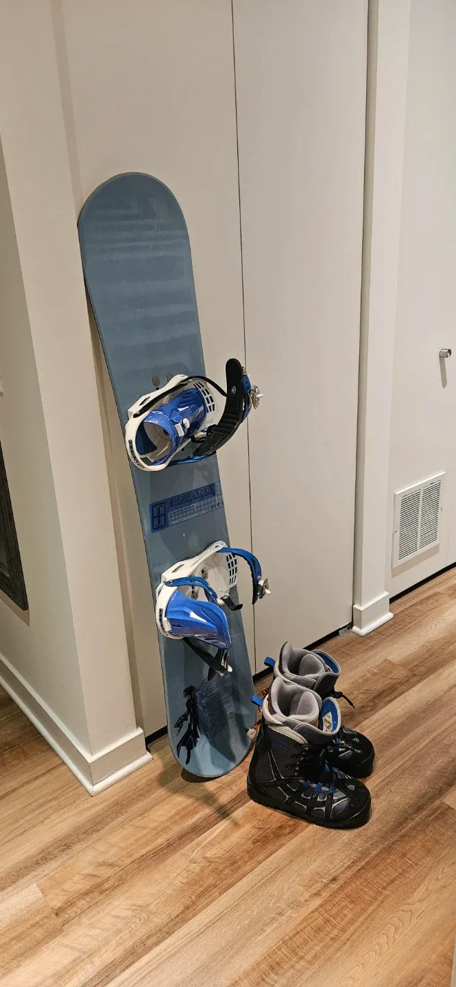 FORUM SNOWBOARD WITH BURTON BOOTHS thumbnail