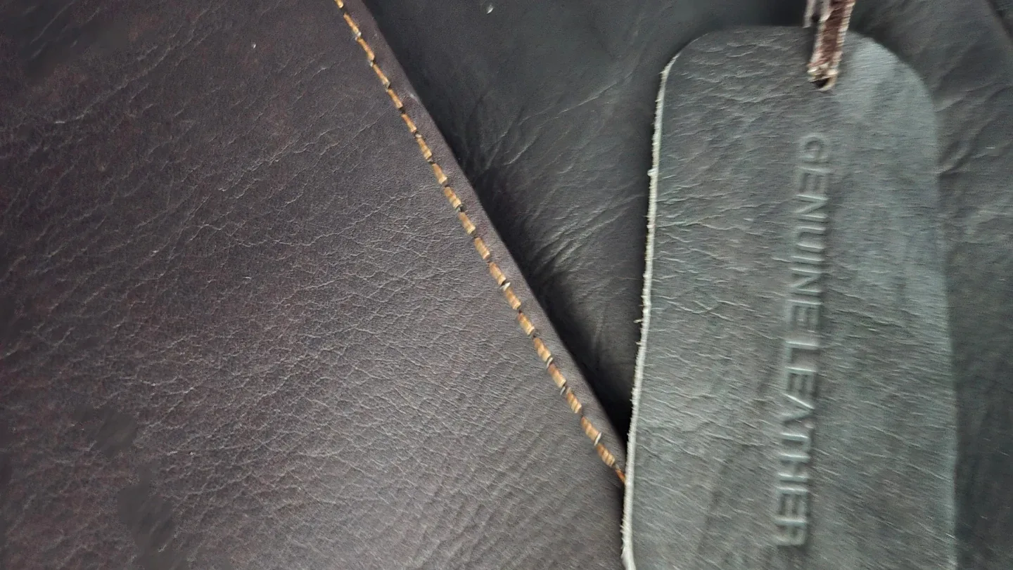 Samsonite Leather Laptop Bag image indicator(2)