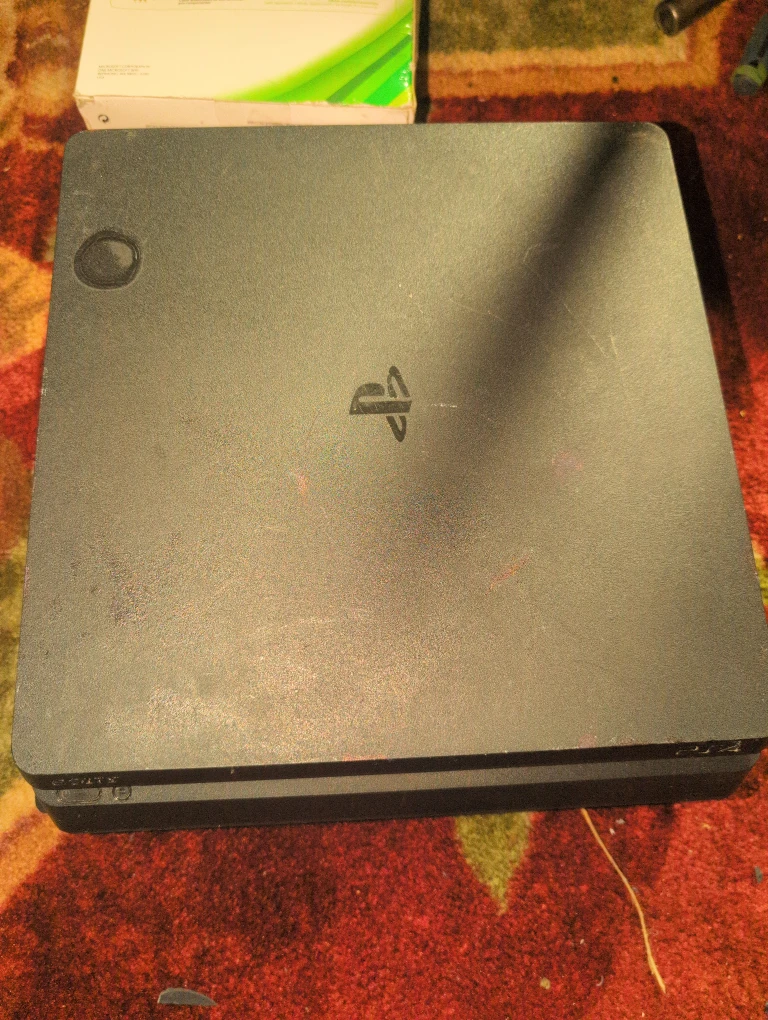 PlayStation 4 Console