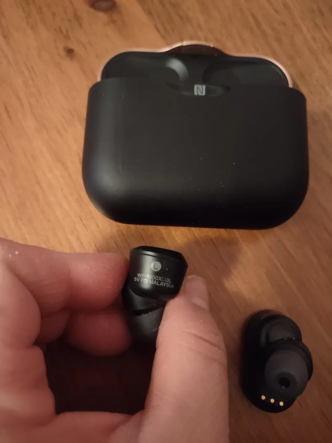 Sony WF-1000XM3 Wireless Earbuds image indicator(7)