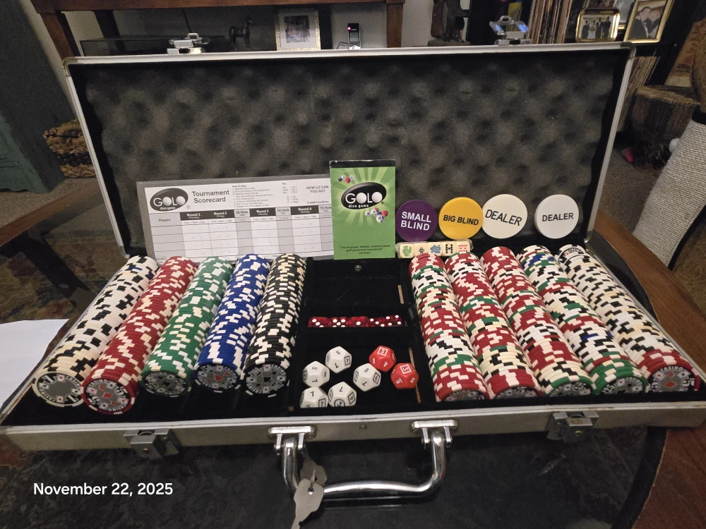 Professional Poker Set, Clay Chips