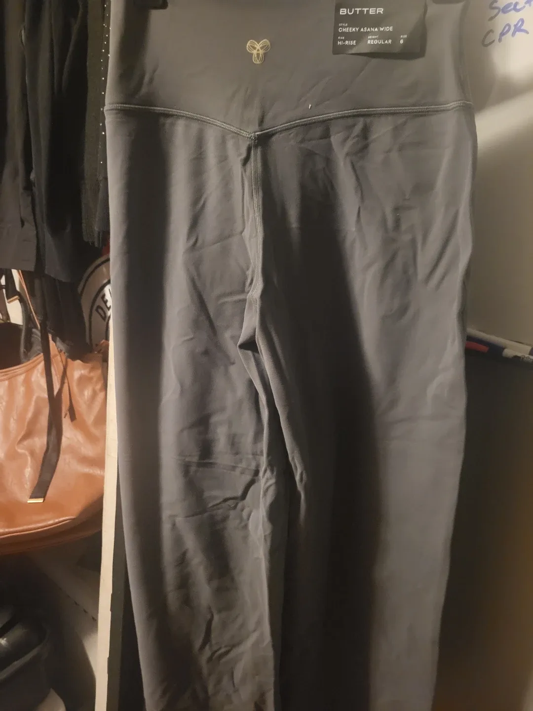 TNA Asana Hi Wide Leggings - Charcoal Grey, Size 6 image indicator(3)