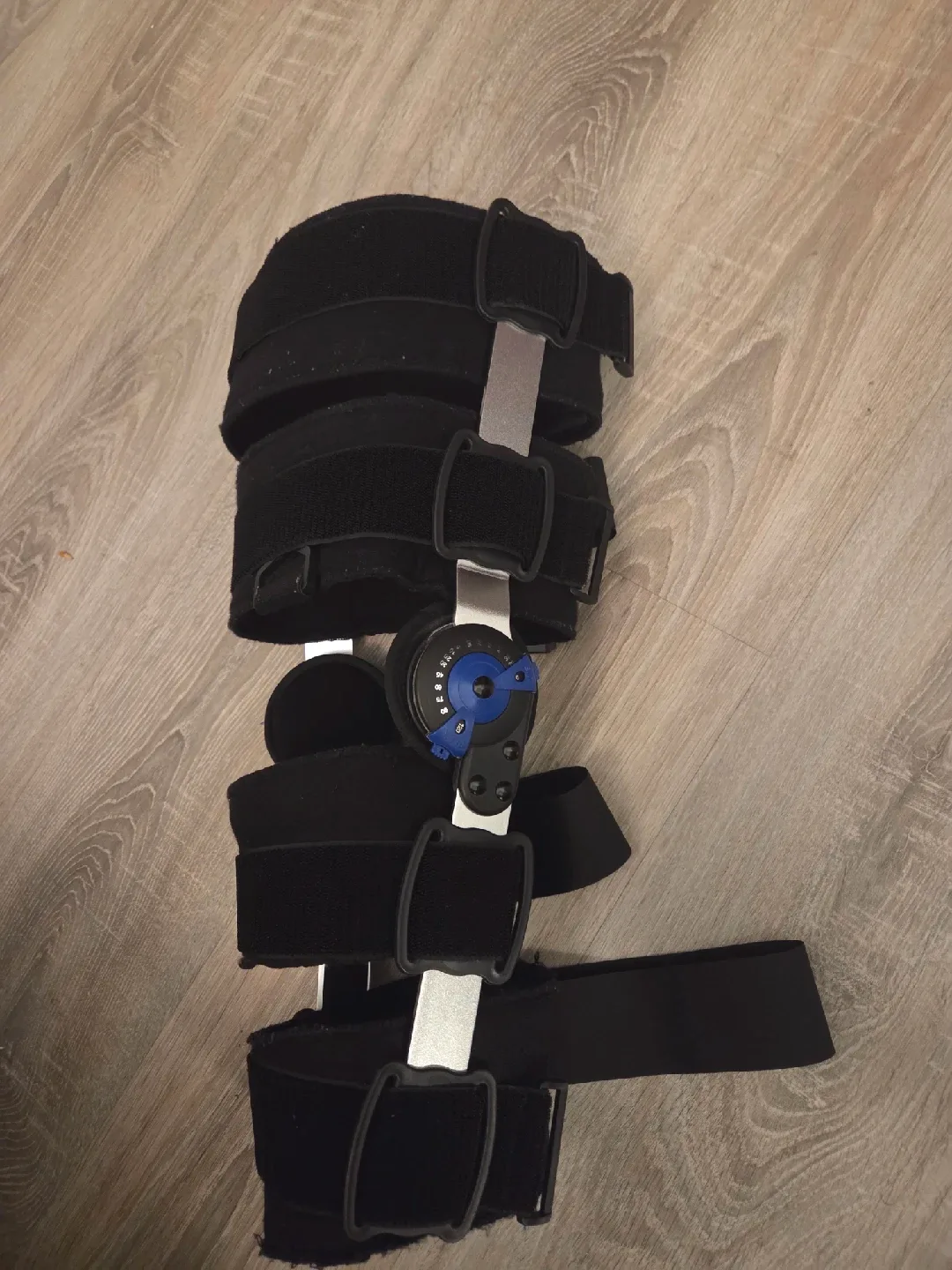 Hinged Knee Brace ROM Post Op Knee Immobilizer Adjustable Knee image indicator(2)