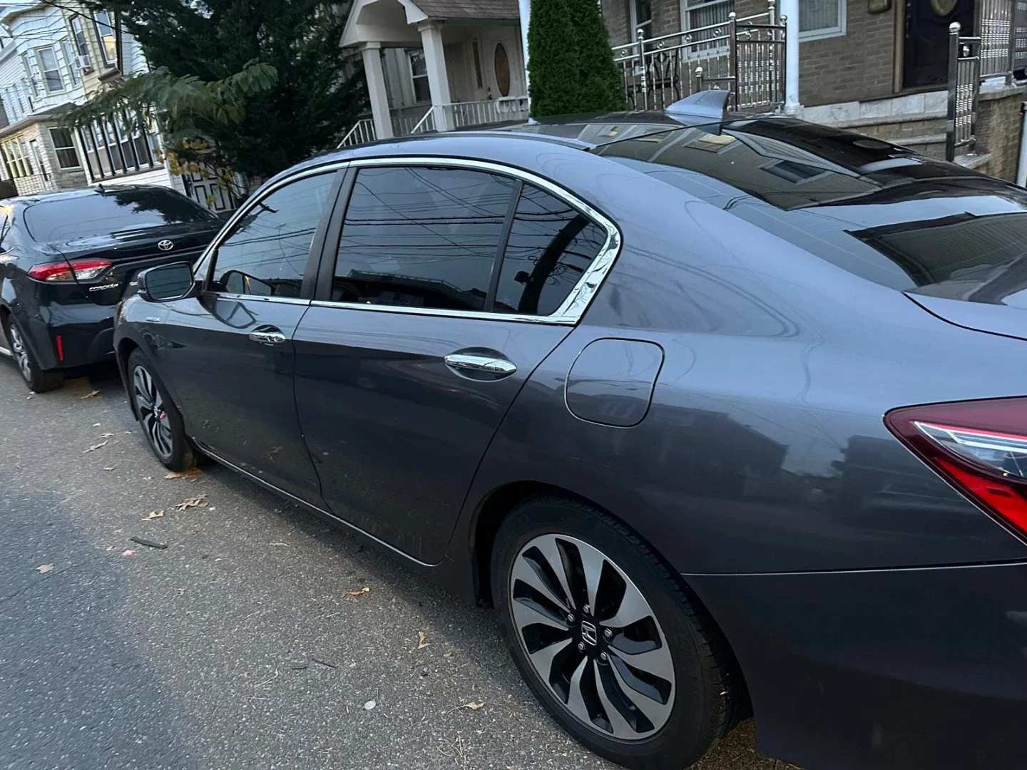 Honda Accord Sedan - Gray image indicator(3)