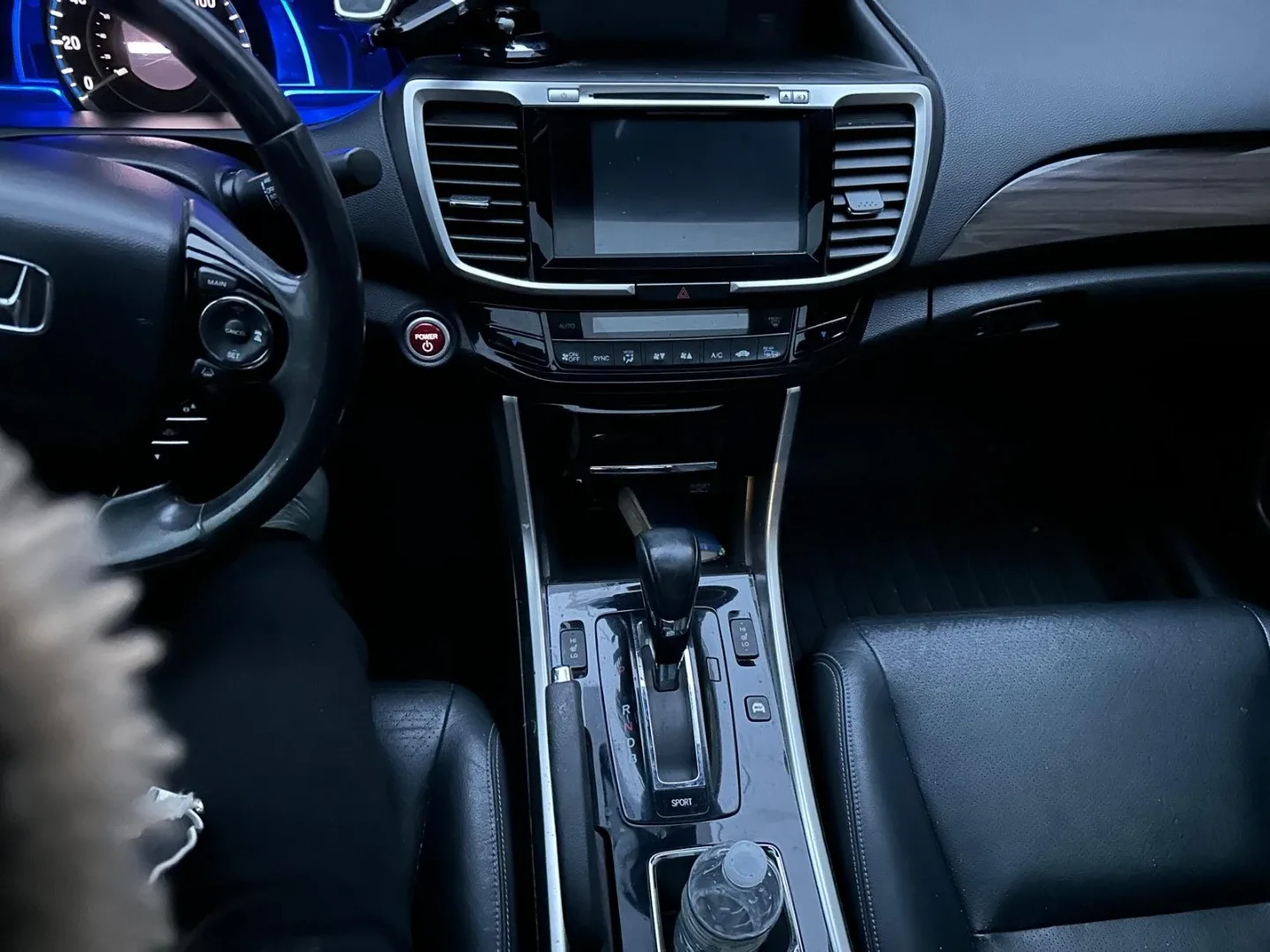 Honda Accord Sedan - Gray image indicator(4)