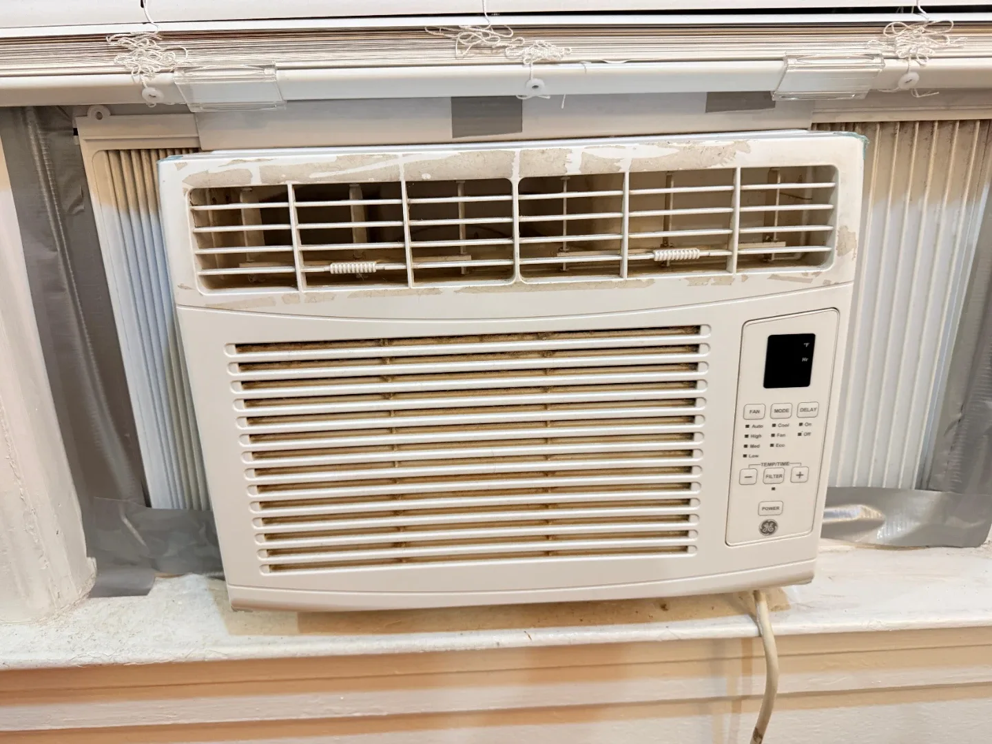 GE AHTE96AAQ3 Window Air Conditioner