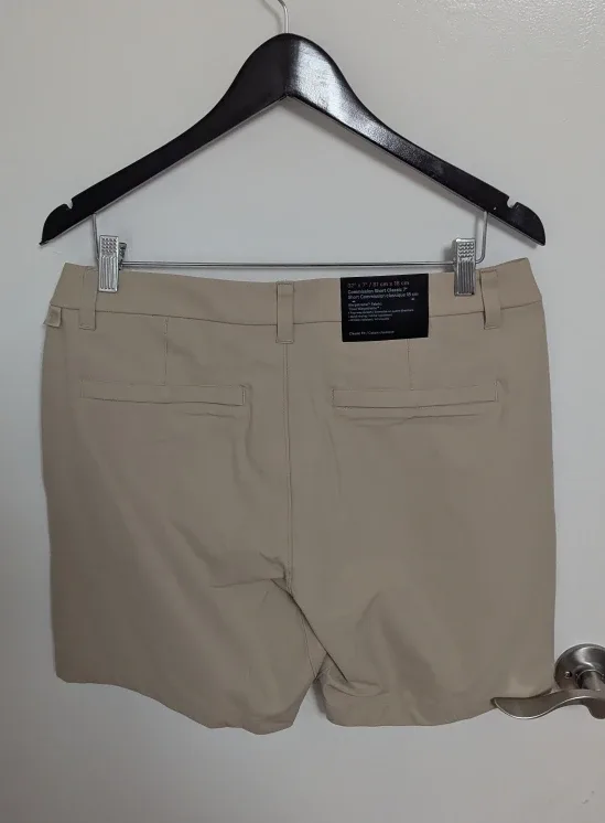 Brand New with Tags Lululemon Shorts Classic 7" Size 32 image indicator(6)