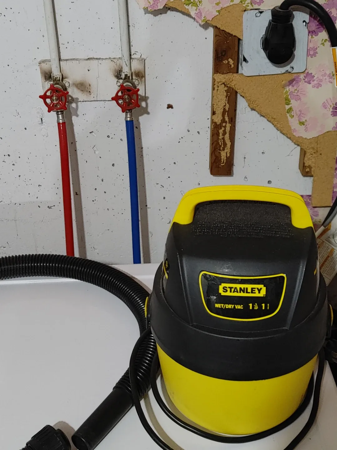 Stanley wet and dry vacuum cleaner image indicator(2)