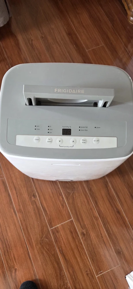 Frigidaire Dehumidifier - photo 2