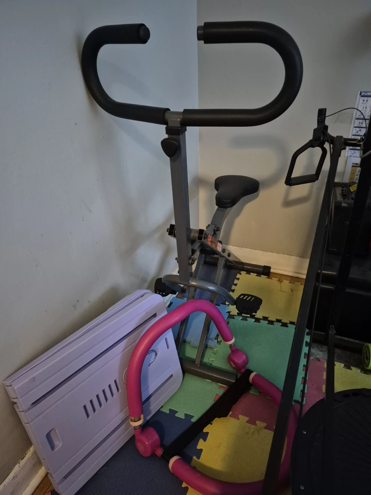 Exercise Bike and Ab Crunch Machine